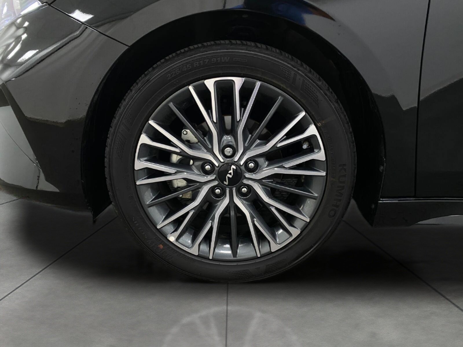 Used 2024 Kia Forte GT-Line w/ GT-Line Premium Package FWD image 12
