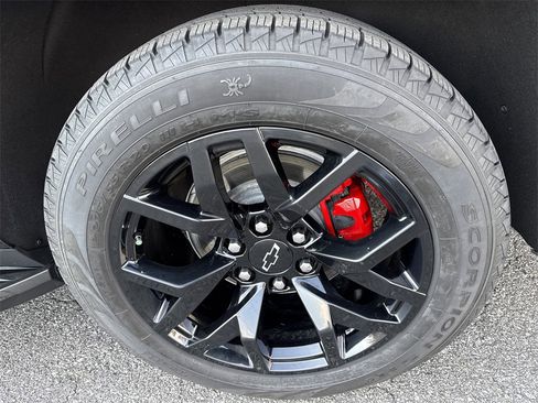 Used 2024 Chevrolet Tahoe RST w/ RST Performance Edition image 19