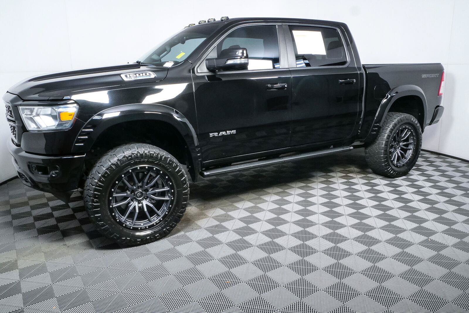 Used 2022 RAM 1500 Big Horn AWD/4WD image 30