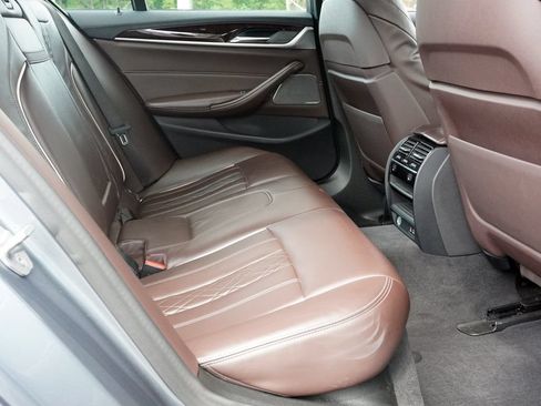 Used 2020 BMW M550i xDrive w/ Premium Package AWD/4WD image 34