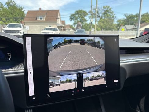 Used 2022 Tesla Model S Plaid AWD/4WD image 30