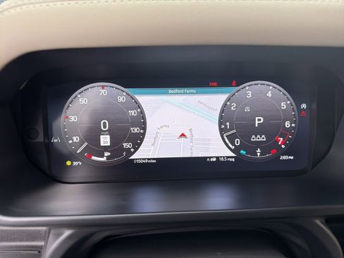 Used 2024 Land Rover Defender 110 X-Dynamic SE image 14