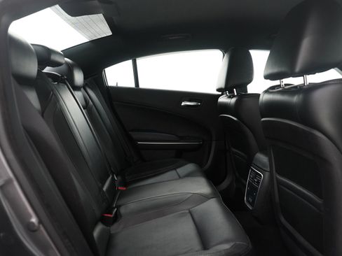 Used 2016 Dodge Charger SXT w/ AWD Plus Group image 12