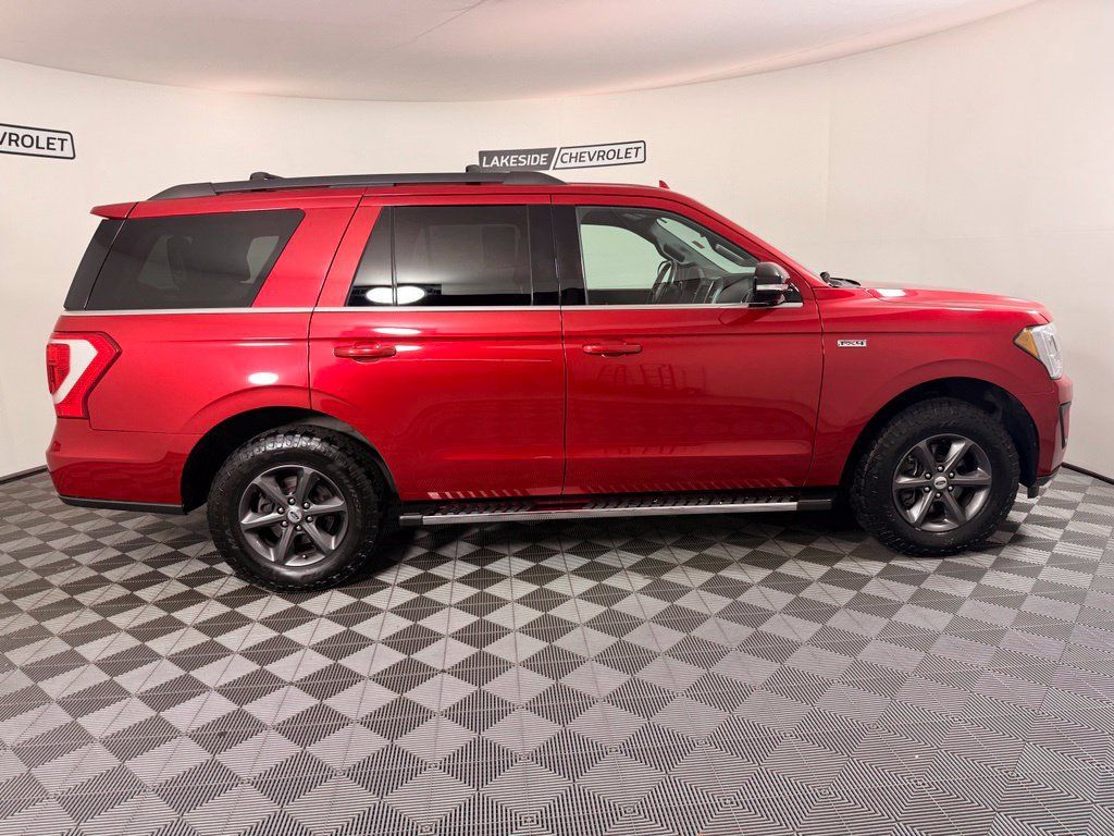 Used 2021 Ford Expedition XLT AWD/4WD image 7