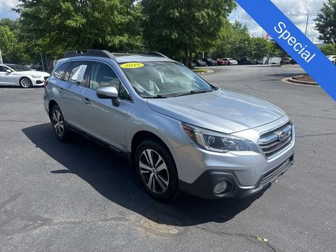 Used 2018 Subaru Outback 2.5i Limited AWD/4WD image 1