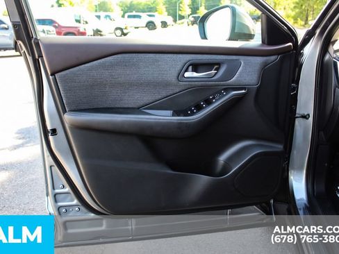 Used 2022 Nissan Rogue SV FWD image 36