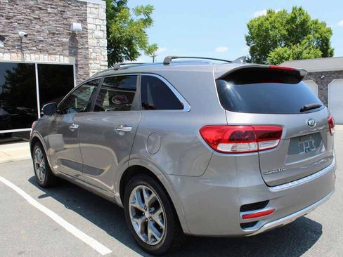 Used 2016 Kia Sorento SX FWD image 9