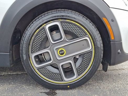 Used 2021 MINI Cooper SE w/ 8.8" Touchscreen Nav Package image 9