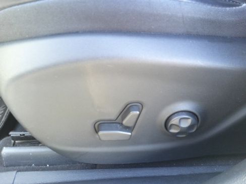 Used 2021 Jeep Cherokee Trailhawk w/ Premium Leather Package image 16