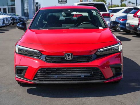 Used 2023 Honda Civic Sport image 4