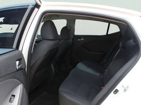 Used 2016 Kia Optima Hybrid w/ Hybrid Convenience Package FWD image 7