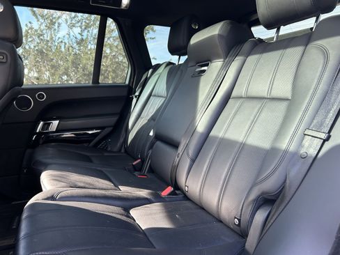 Used 2016 Land Rover Range Rover HSE image 13