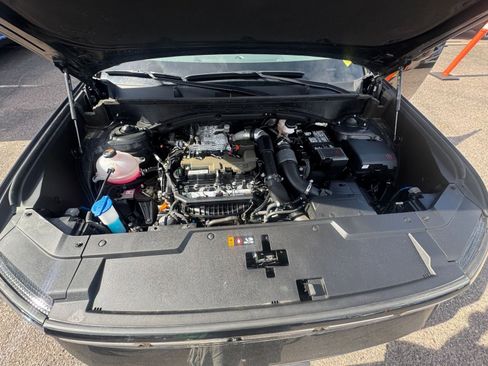 Used 2025 Hyundai Santa Fe SEL image 31