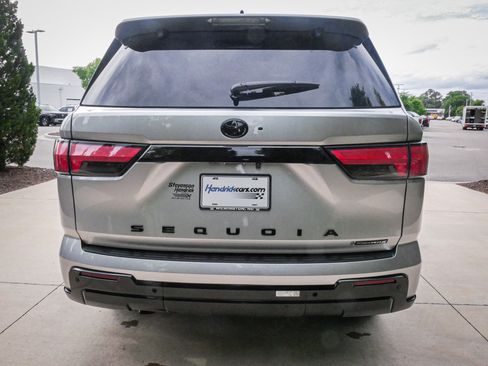 Used 2026 Toyota Sequoia Platinum AWD/4WD image 9