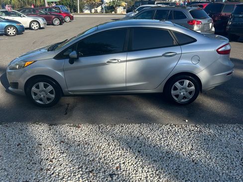 Used 2016 Ford Fiesta S image 6