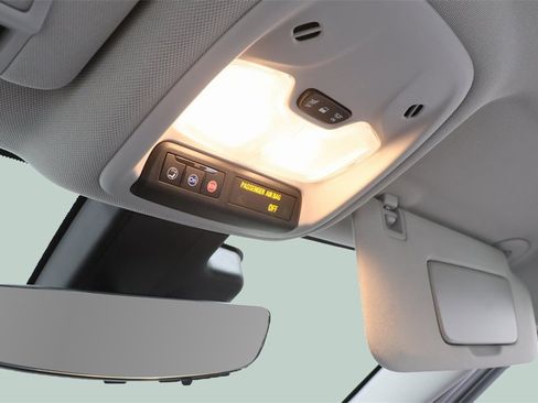 Used 2023 Chevrolet Bolt EUV Premier image 15