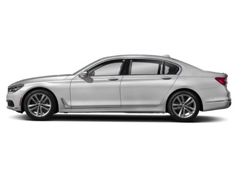 Used 2019 BMW 750i xDrive w/ Luxury Rear Seating Package AWD/4WD image 6