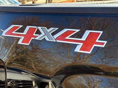 Used 2016 Chevrolet Silverado 2500 LT w/ LT Convenience Package image 10