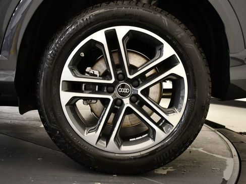 Certified 2025 Audi Q5 Premium w/ Convenience Package image 14