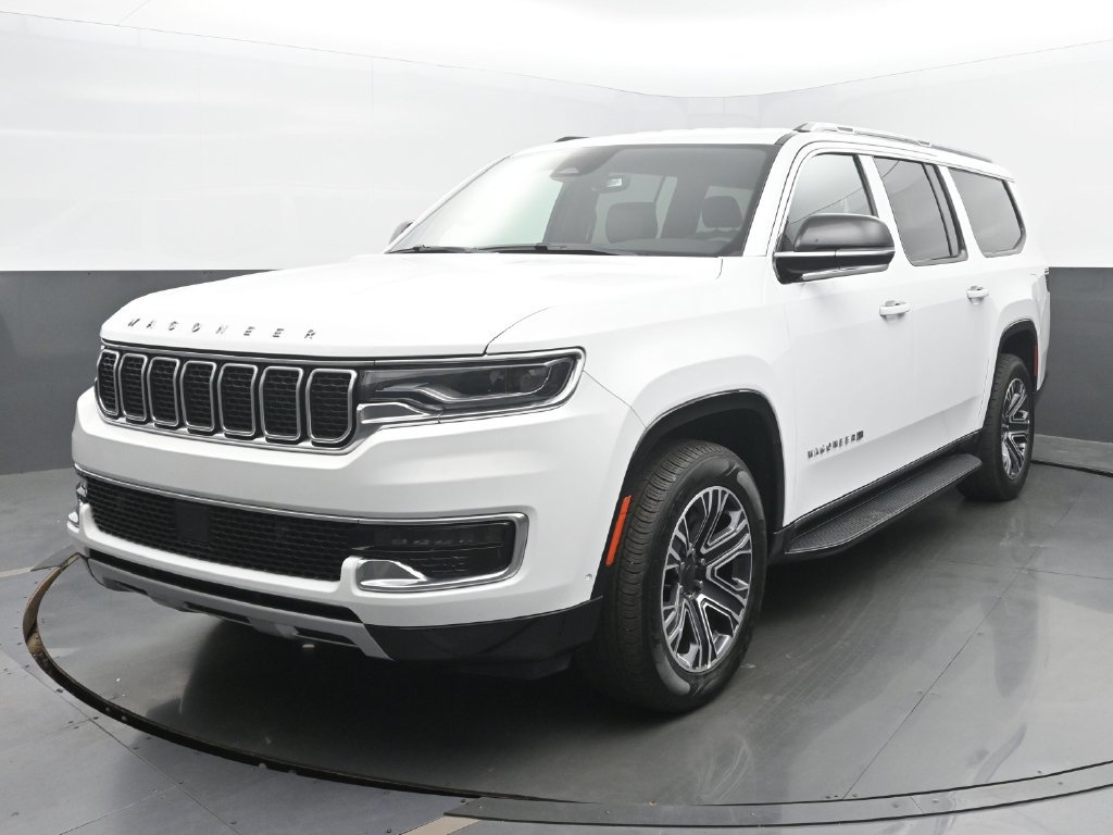 Used 2024 Jeep Wagoneer L Series II AWD/4WD image 1