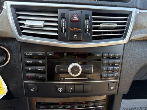 Used 2010 Mercedes-Benz E 350 4MATIC Sedan image 43