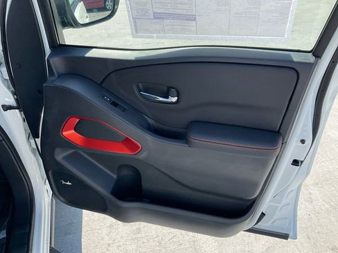 New 2025 Nissan Frontier PRO-4X w/ Pro Premium Package image 29