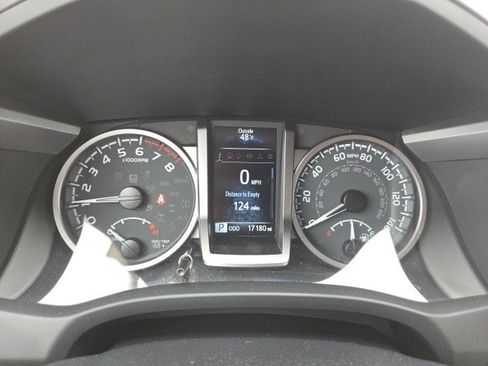 Used 2023 Toyota Tacoma 4x4 Double Cab image 14