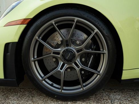 Used 2026 Porsche 911 GT3 RWD image 33