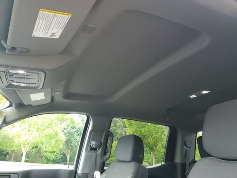 Used 2025 Chevrolet Silverado 1500 Custom AWD/4WD image 17