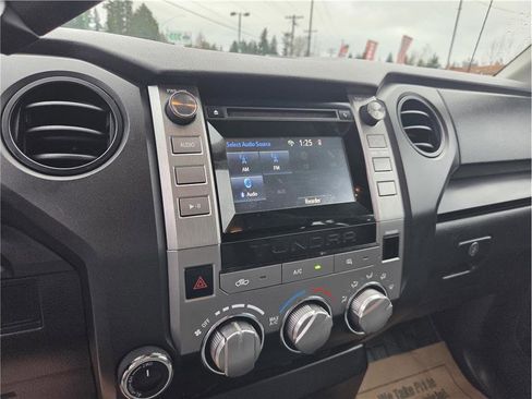 Used 2015 Toyota Tundra SR image 20