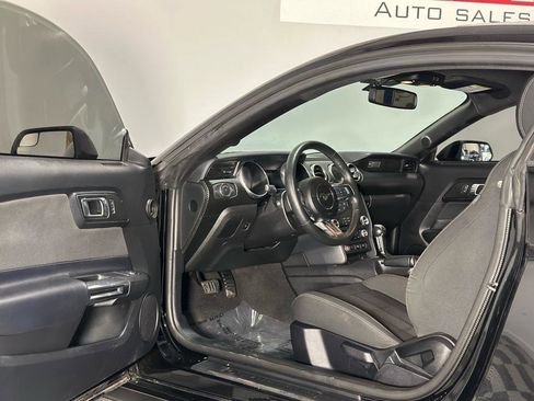 Used 2020 Ford Mustang Coupe image 14