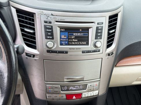 Used 2013 Subaru Outback 2.5i Limited w/ Moonroof Pkg AWD/4WD image 19