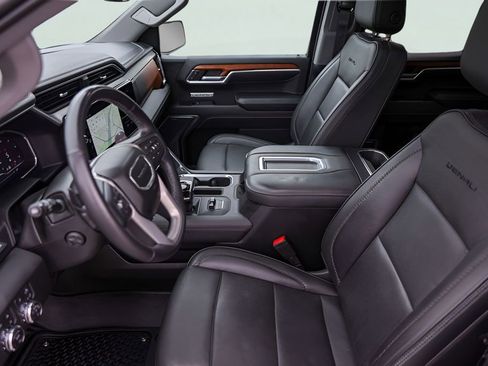 Used 2022 GMC Sierra 1500 Denali w/ Denali Reserve Package AWD/4WD image 11