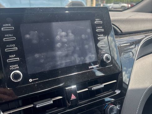 Used 2023 Toyota Camry SE FWD image 2
