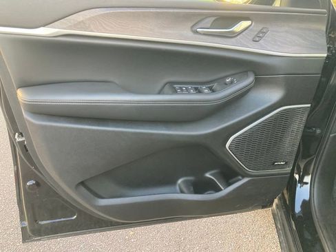 New 2024 Jeep Grand Cherokee Limited 4xe w/ Luxury Tech Group II image 11