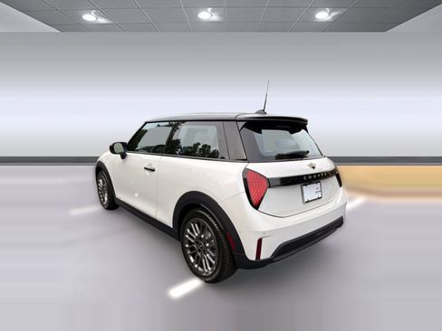 New 2026 MINI Cooper S image 3