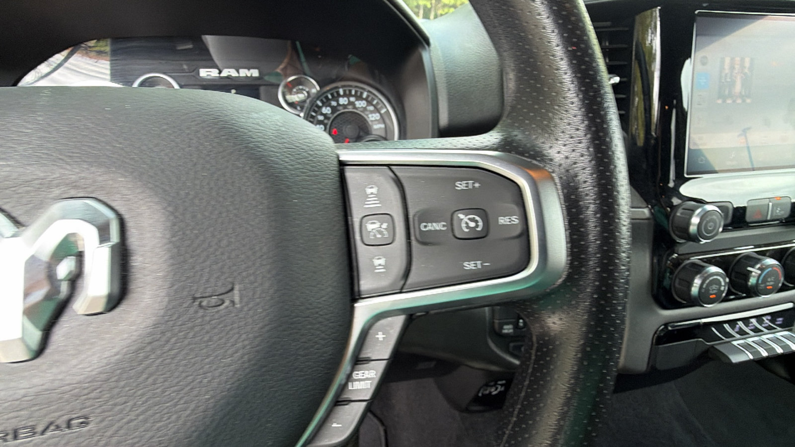 Used 2025 RAM 1500 Tradesman AWD/4WD image 28