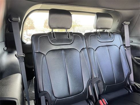 Used 2025 Jeep Grand Cherokee L Limited image 30