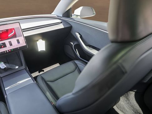 Used 2025 Tesla Model 3 Long Range RWD image 22