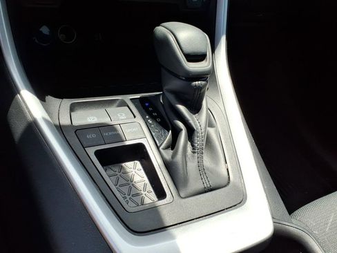 Used 2024 Toyota RAV4 XLE FWD image 14