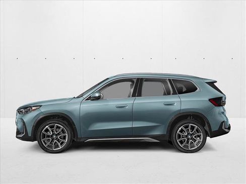 New 2026 BMW X1 xDrive28i w/ Technology Package AWD/4WD image 3
