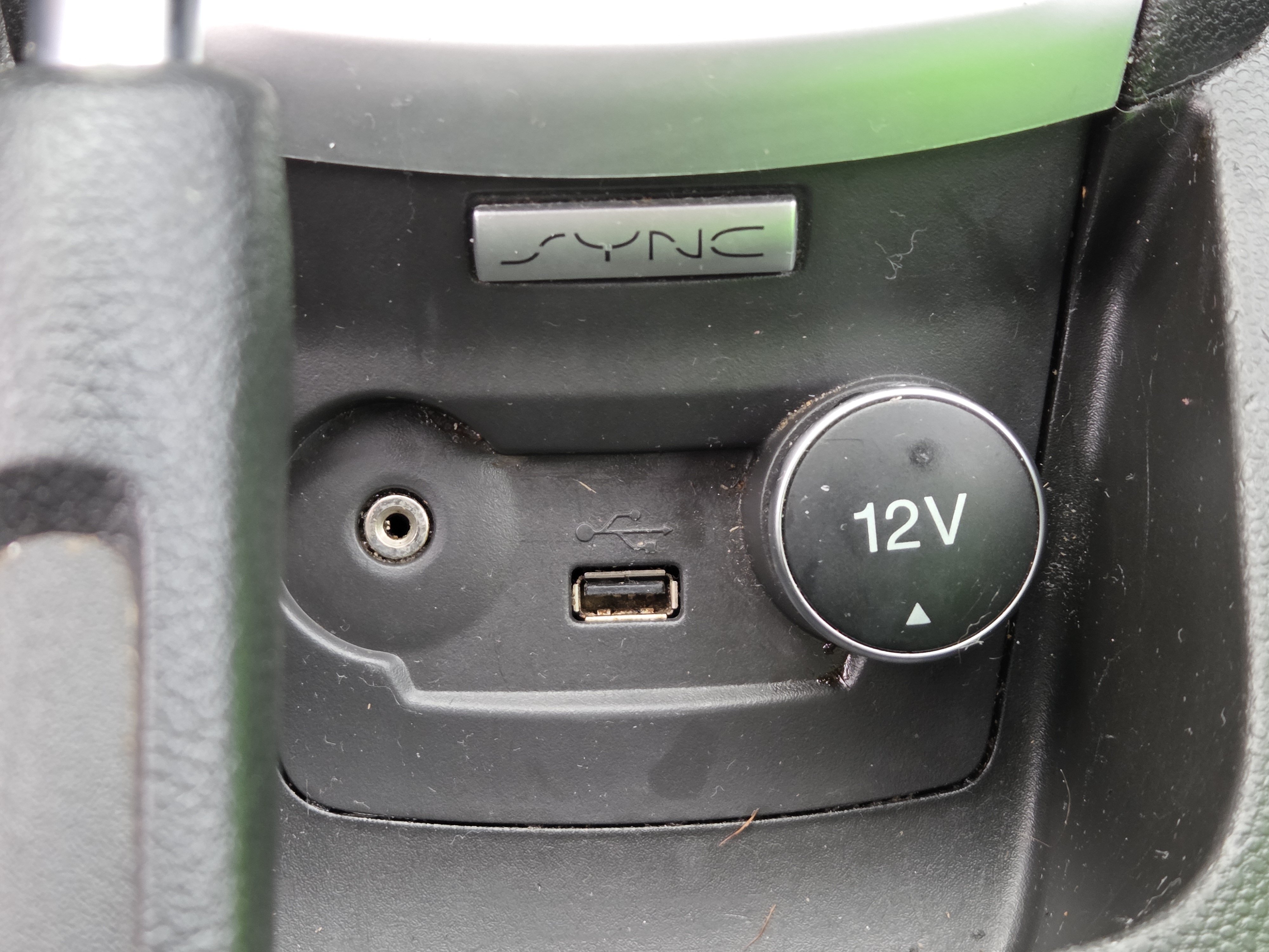 Used 2019 Ford Fiesta SE w/ Cold Weather Package FWD image 3