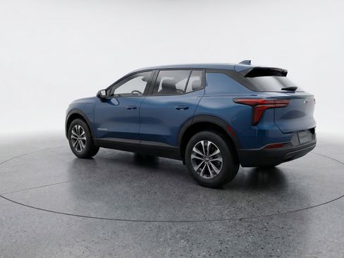 Used 2025 Chevrolet Equinox LT FWD image 6