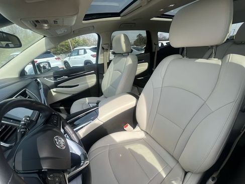 Used 2023 Buick Enclave Essence w/ Experience Buick Package image 25