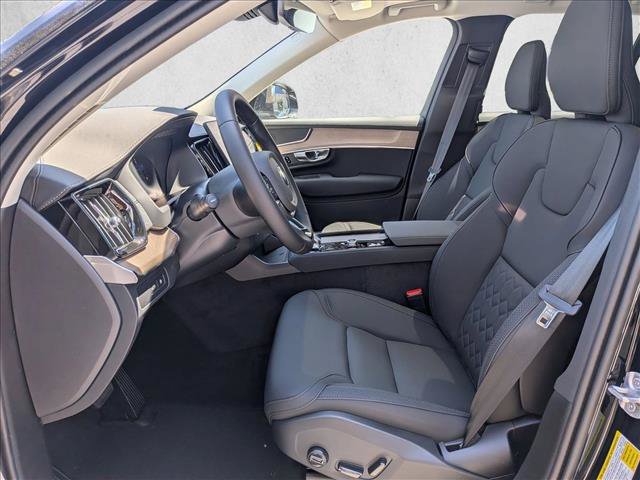 New 2026 Volvo XC90 T8 Plus w/ Protection Package AWD/4WD image 4