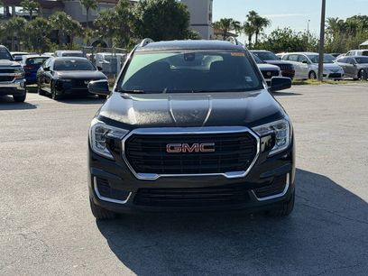 Used 2022 GMC Terrain SLE w/ Driver Convenience Package