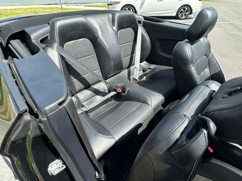 Used 2020 Ford Mustang GT Premium image 19