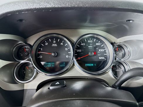 Used 2014 Chevrolet Silverado 2500 LT w/ Interior Plus Package AWD/4WD image 12
