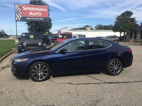 Used 2017 Acura TLX w/ Technology Package FWD image 11