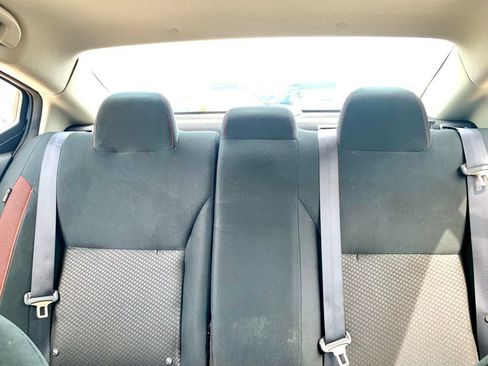 Used 2025 Nissan Versa SR FWD image 18